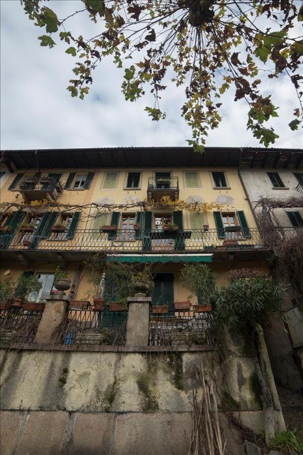 Gio'S House Vintage Style Lägenhet Stresa Exteriör bild